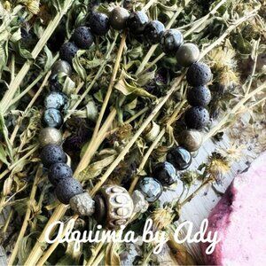 Black gemstones beaded bracelet